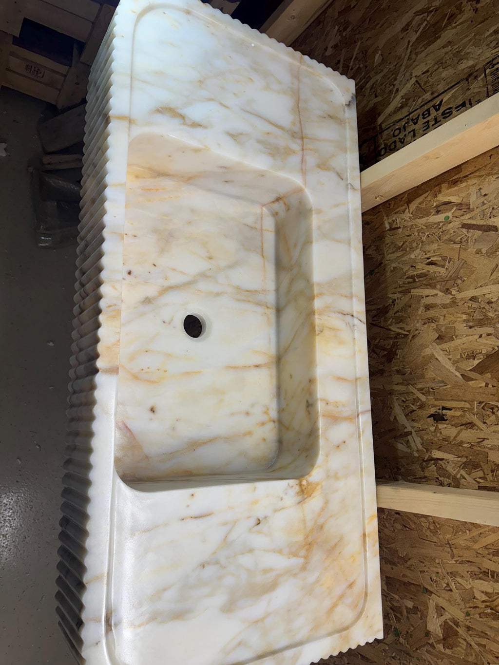Handcrafted Calacatta Viola Marble Wall Mounted Sink: Natural Stone Basin