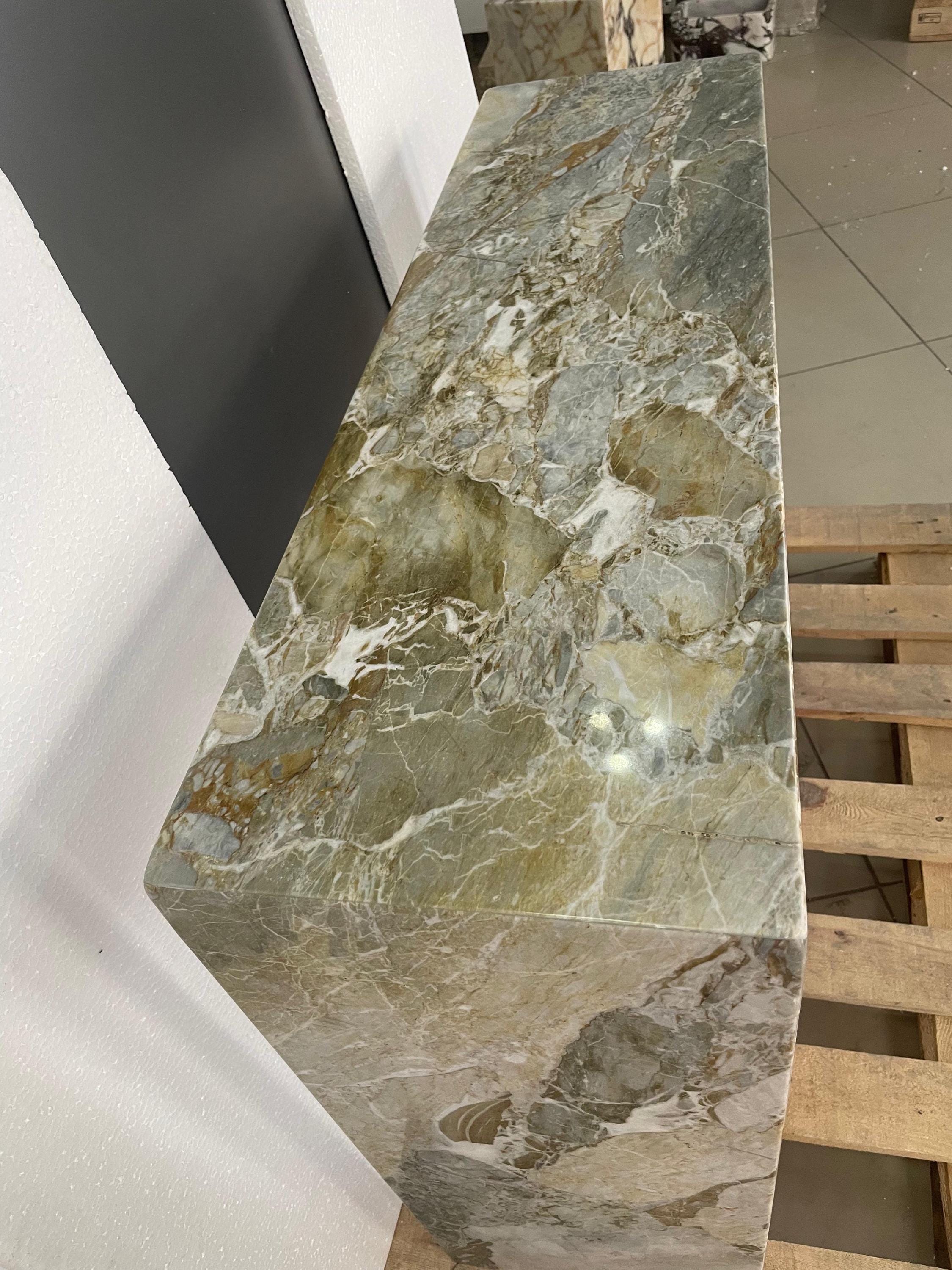 Handcrafted Green Marble Console Table: Luxury Plinth Decor