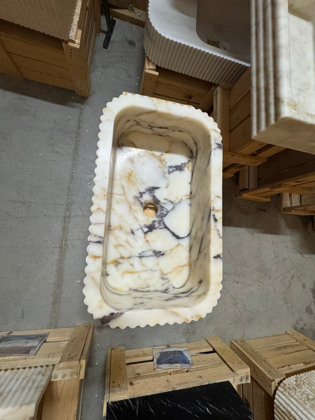 Fluted Calacatta Viola Marble Sink 20"x12"x6"