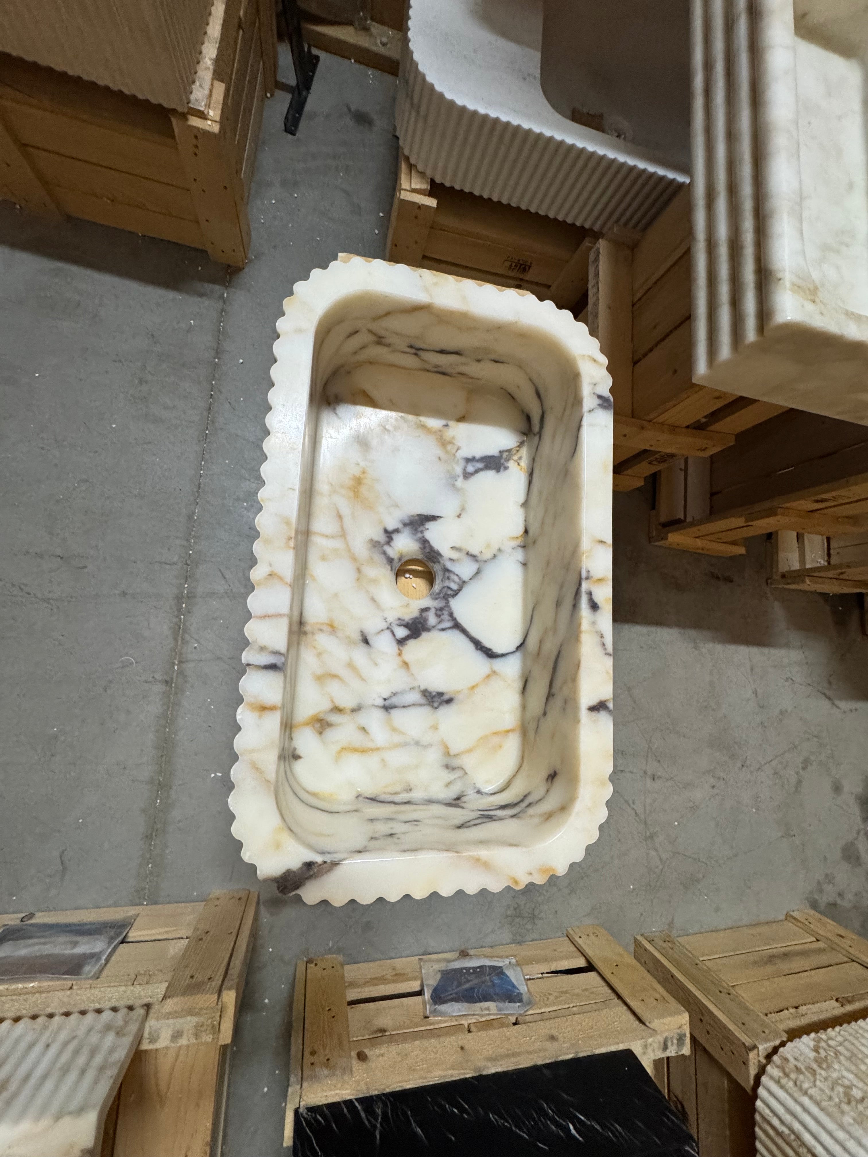 Fluted Calacatta Viola Marble Sink 20"x12"x6"