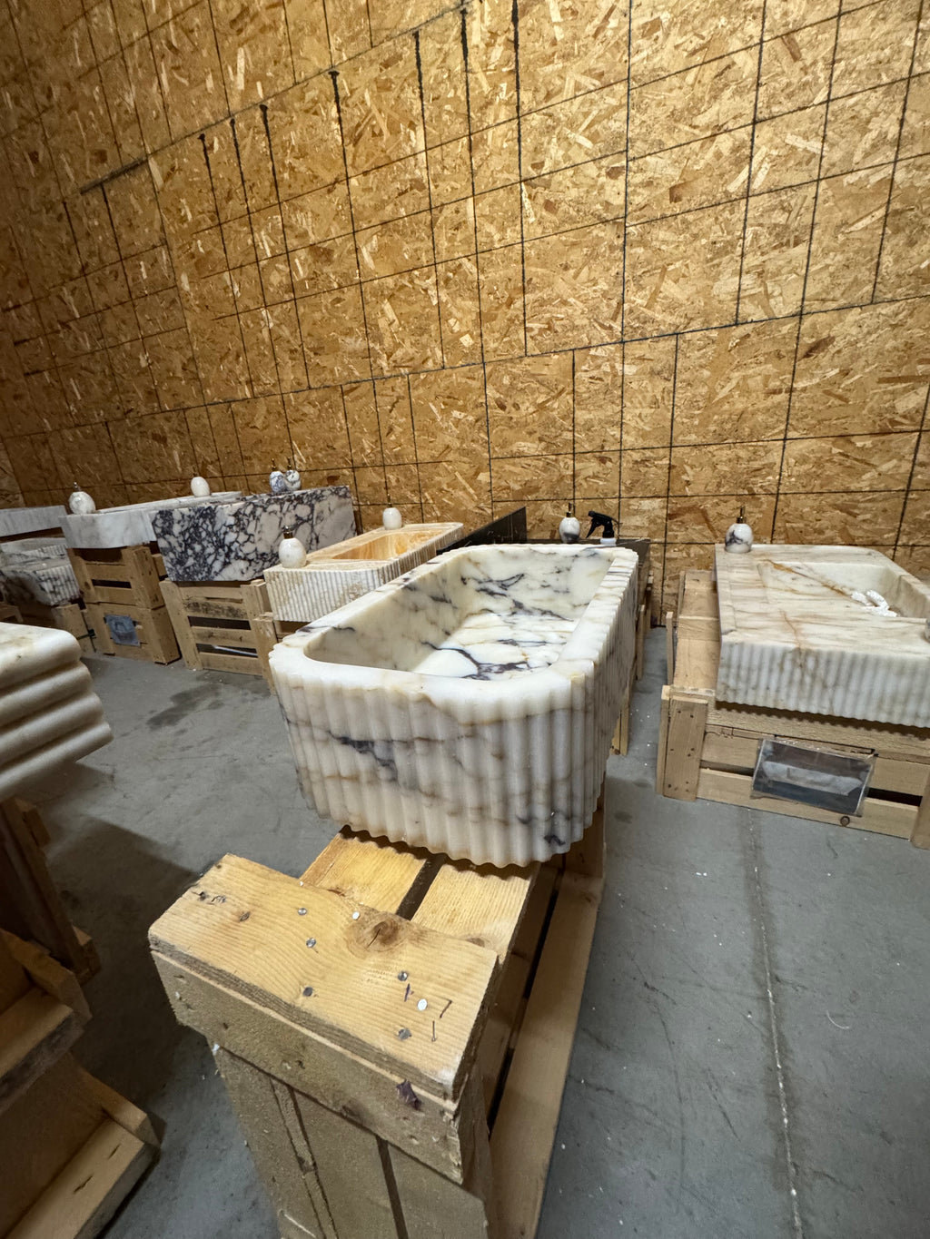 Fluted Calacatta Viola Marble Sink 20"x12"x6"