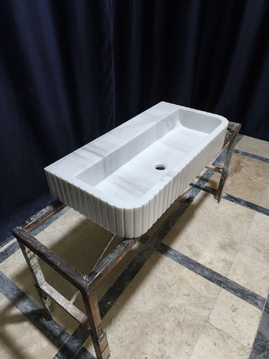 Handmade White Carrara Marble Sink: Wall Mounted Washbasin