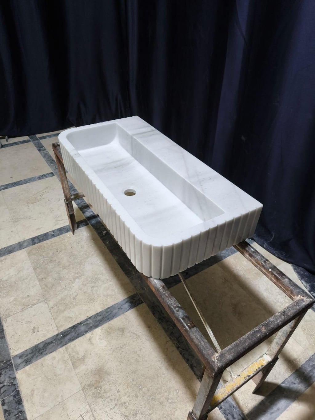 Handmade White Carrara Marble Sink: Wall Mounted Washbasin