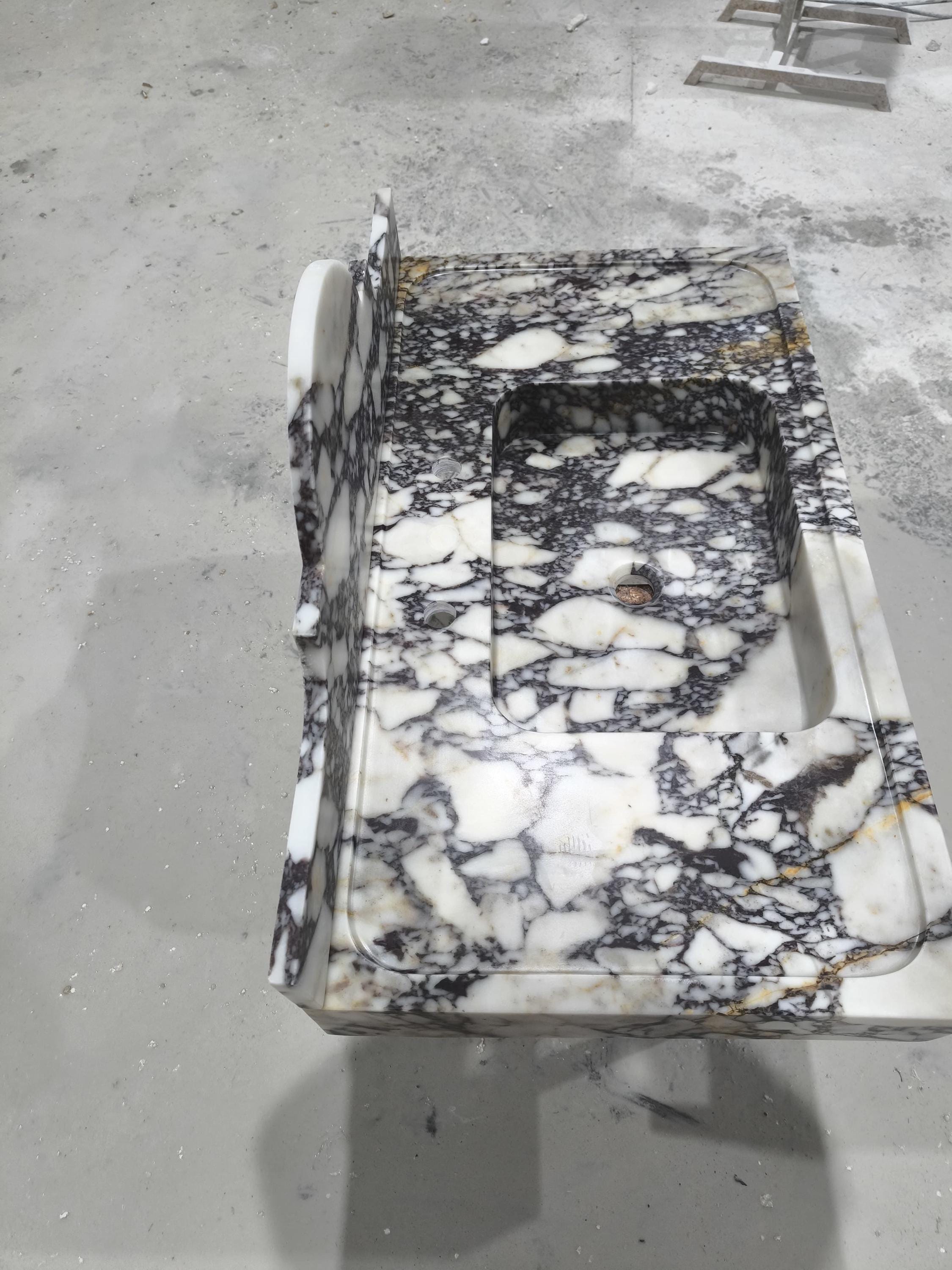 Calacatta Viola Marble Wall Mount Sink: Bathroom Powder Room