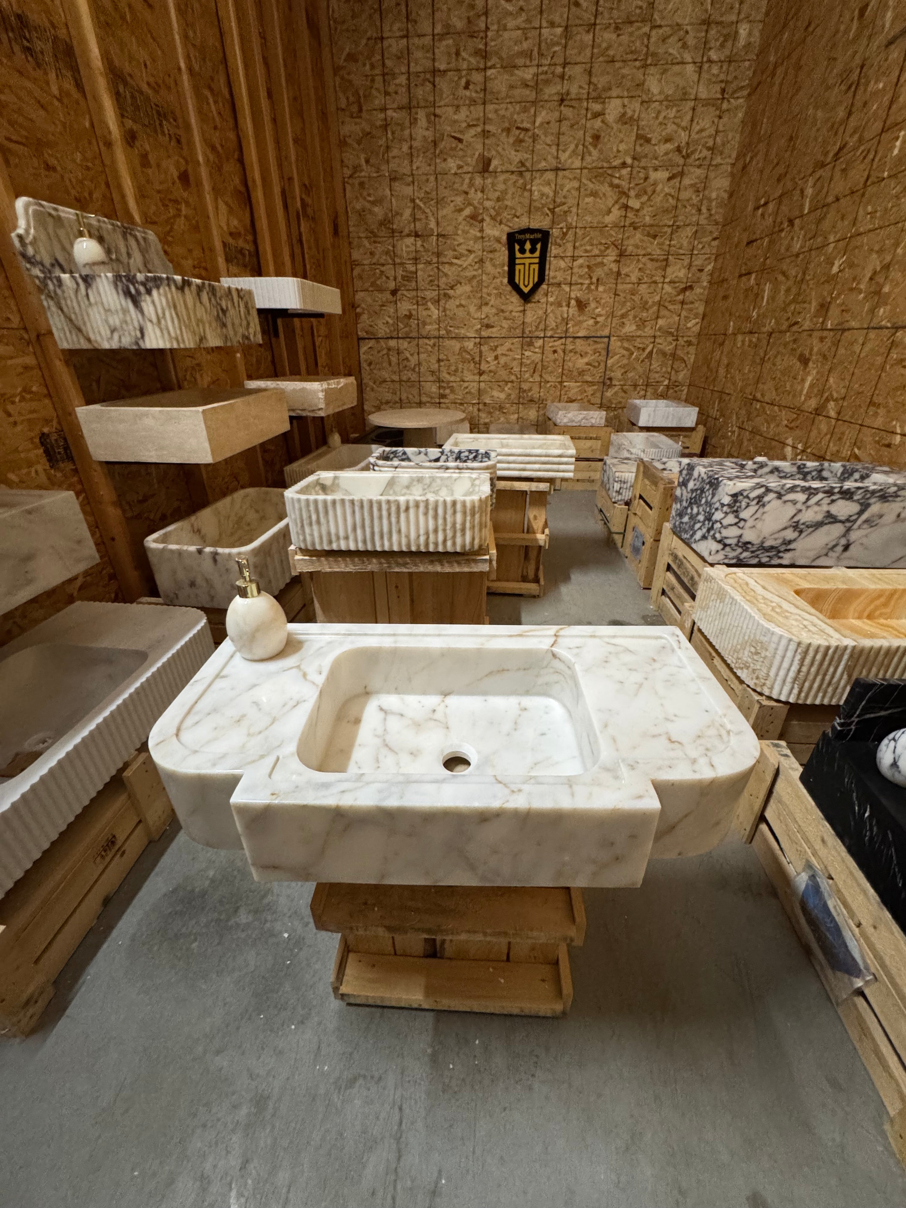 Handmade Calacatta Gold Marble Sink: Natural Stone Bathroom Design (30x15.7x6)