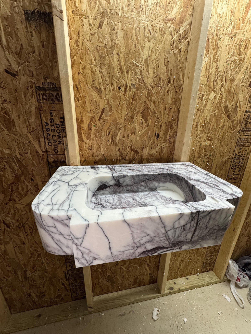 Handmade Lilac Marble Wall Mounted Sink: Modern Bathroom Design (28"x15,7"x6")