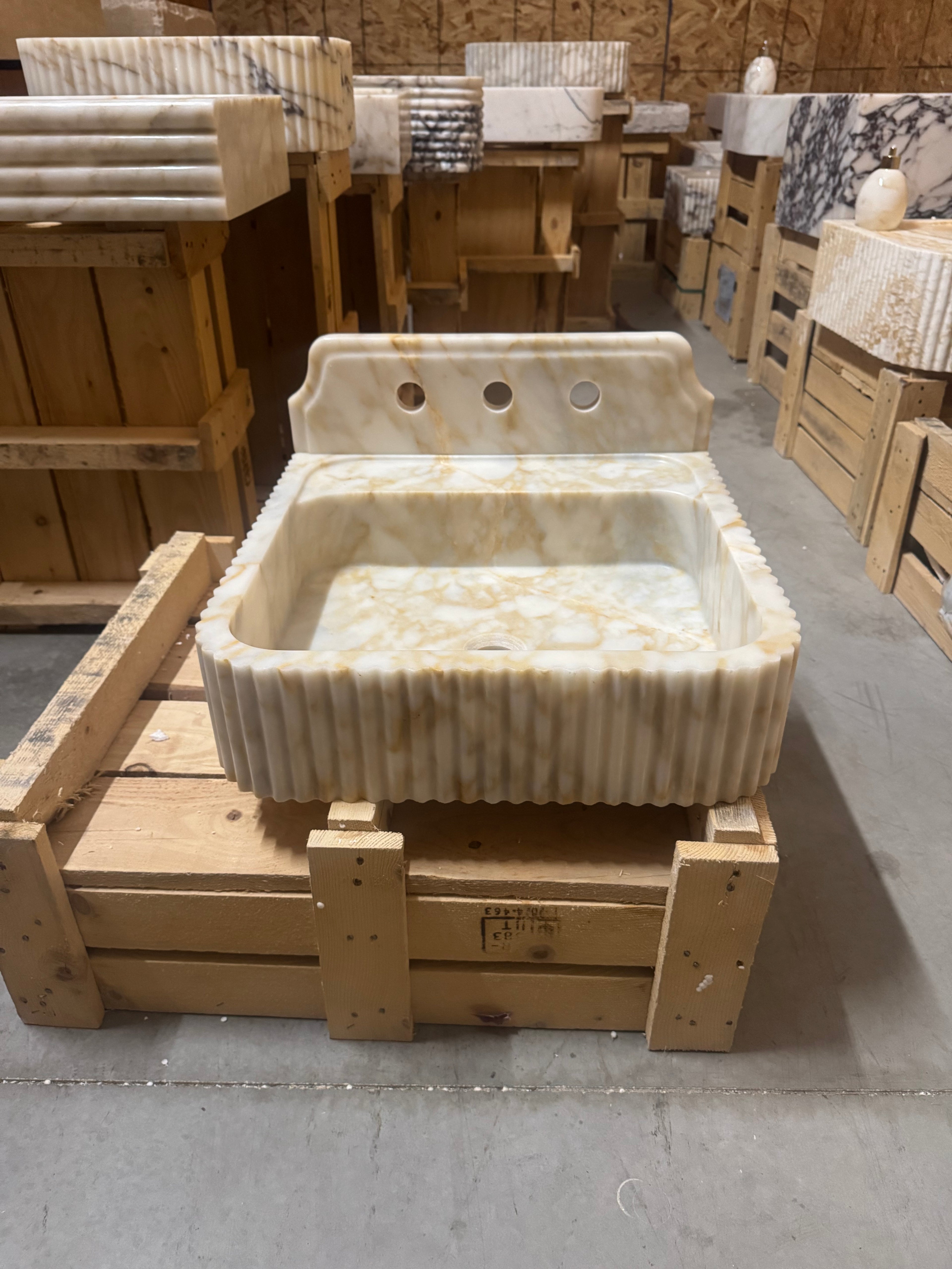Calacatta Viola Marble Wall Mount Sink: Bathroom Vanity, Concealed Drain