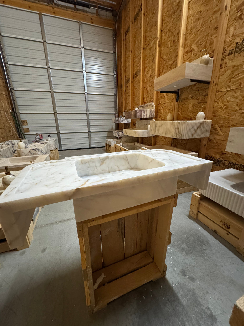 Handmade Calacatta Gold Marble Sink: Natural Stone Bathroom Design (30x15.7x6)