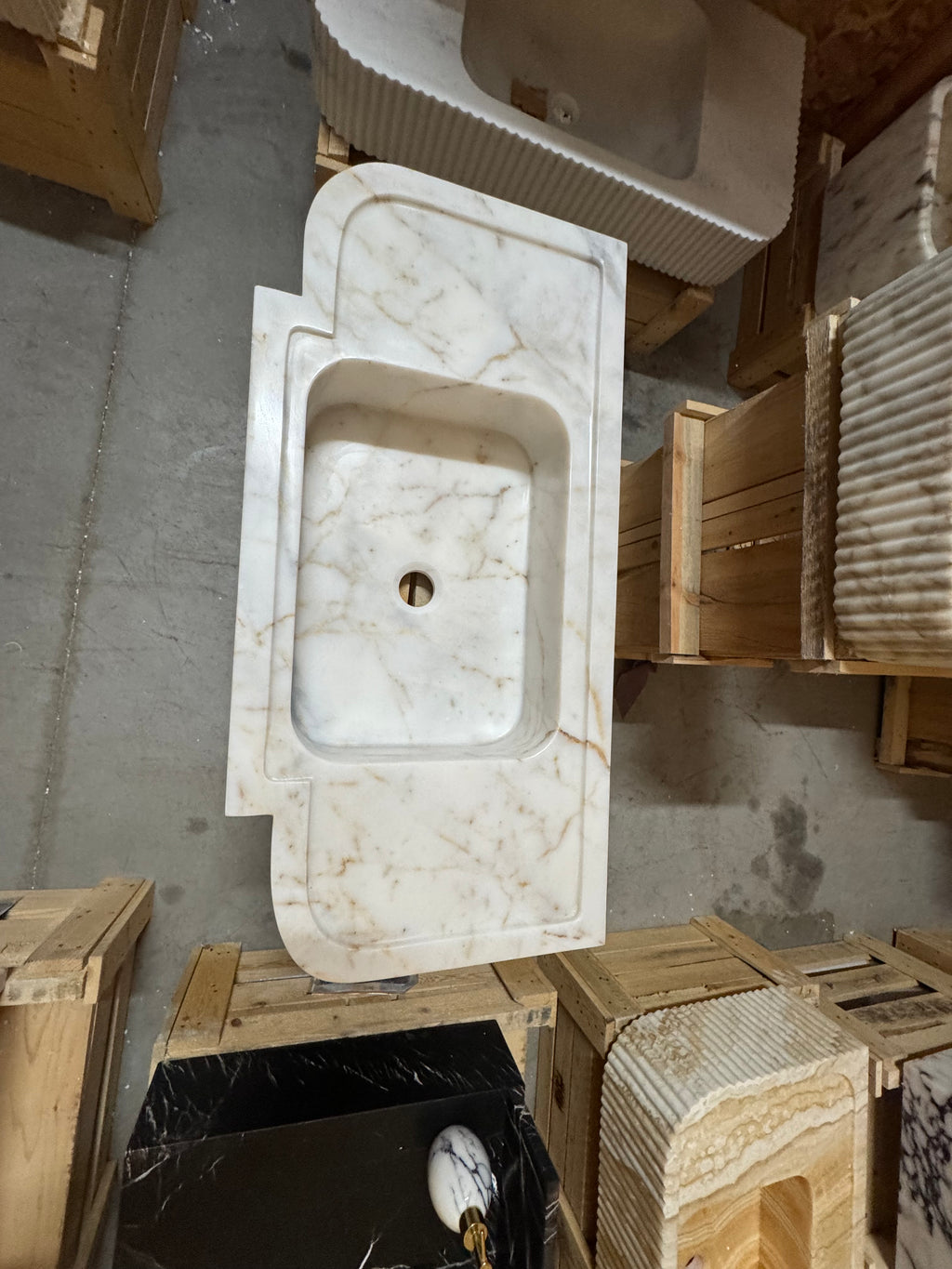 Handmade Calacatta Gold Marble Sink: Natural Stone Bathroom Design (30x15.7x6)