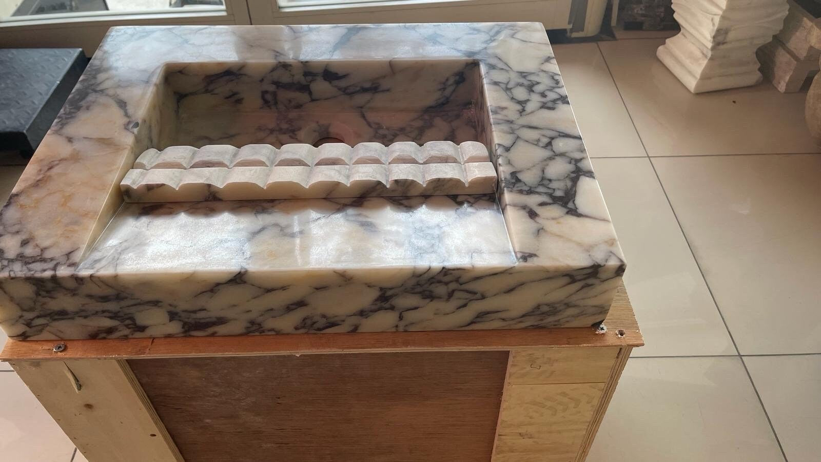 Calacatta Viola Marble Wall Mount Sink: Concealed Drain Bathroom Sink