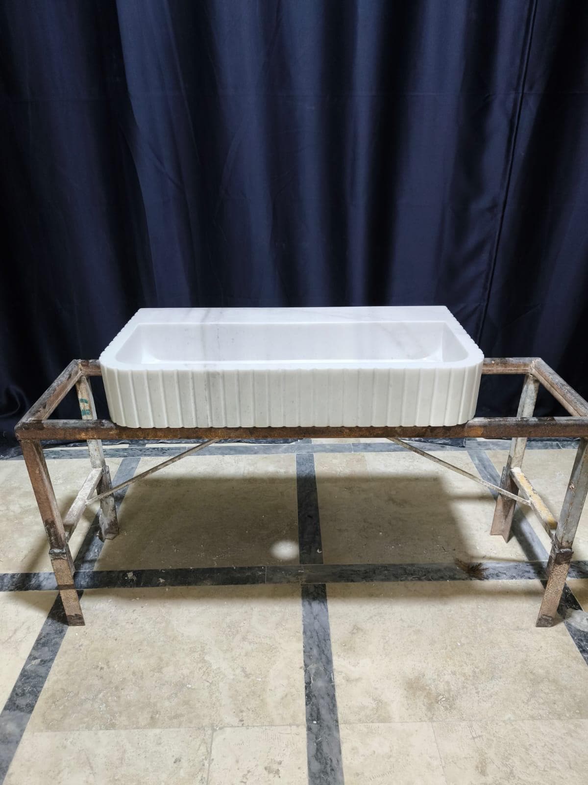 Handmade White Carrara Marble Sink: Wall Mounted Washbasin